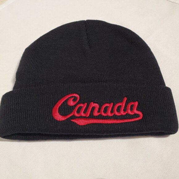 New CANADA BEANIE CAP - Black & Red W/Deluxe Heavy Stitched Embroidery - Unisex - Picture 1 of 6
